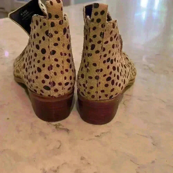 Dolce Vita Leopard Print Kaidie Booties Size 8 - Picture 2 of 7